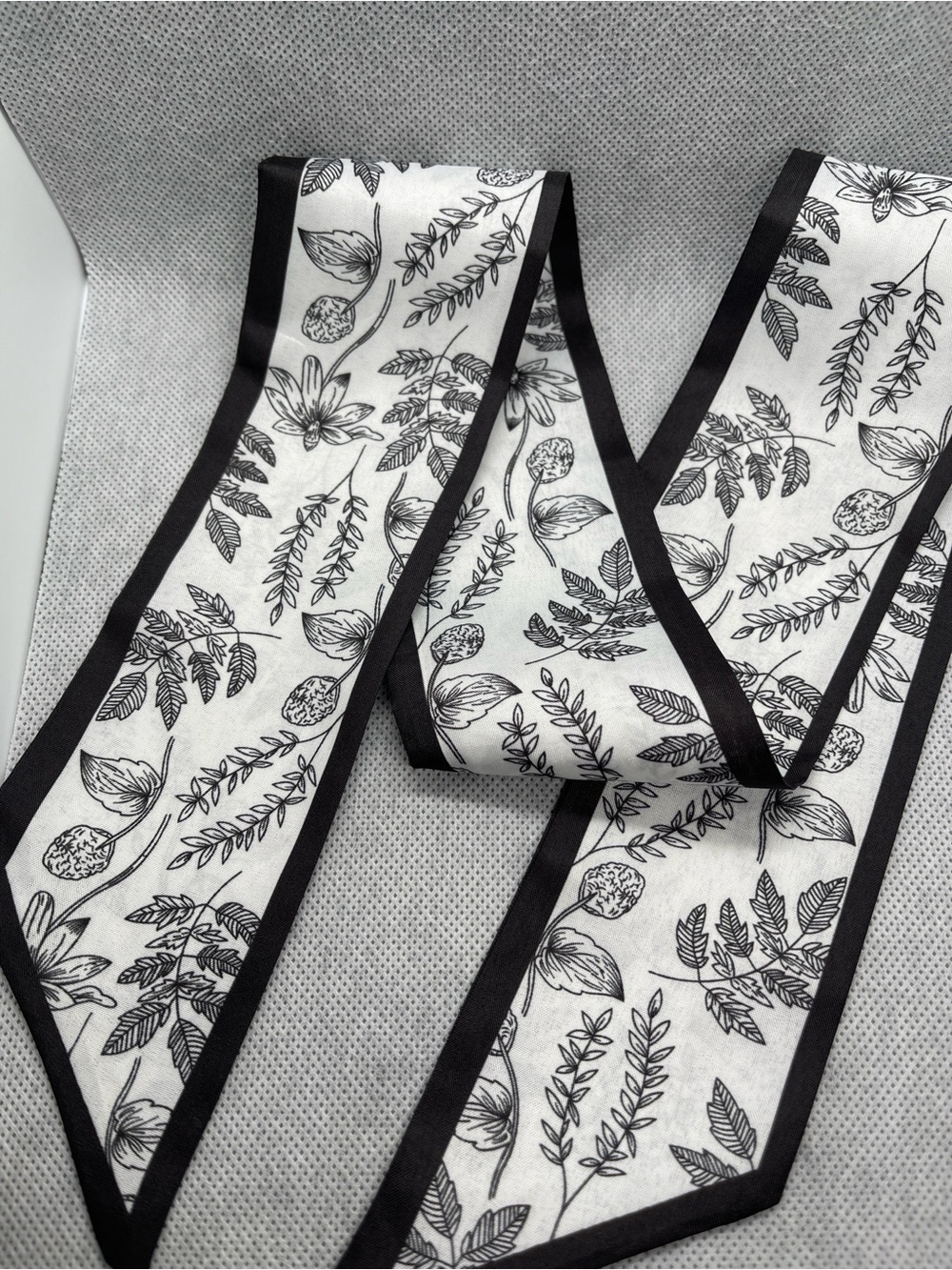 Black & White Botanical Twilly Scarf